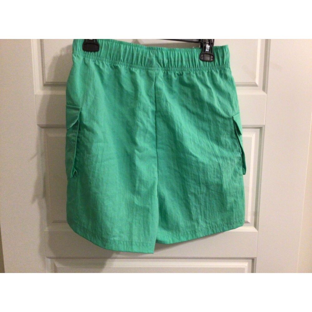 Nike Women's DM6247 Loose Fit High Rise Windbreaker Cargo Shorts Size S green - Picture 2 of 2